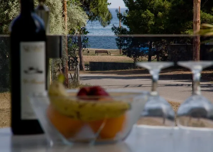 Akti Liakada Gerakini